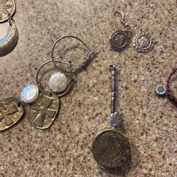 MAKE ME AN OFFER!! - Picture 5 of 8